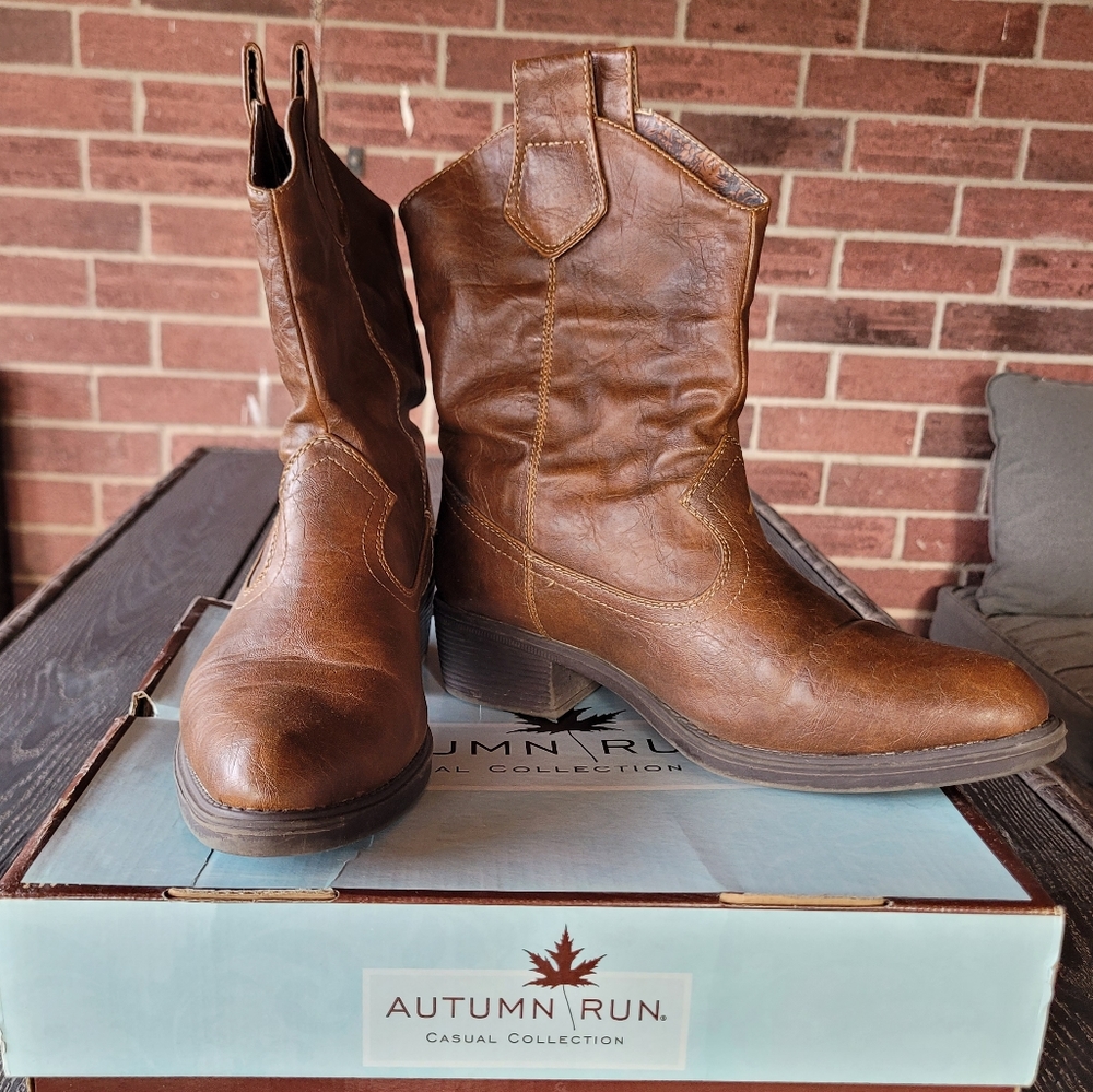 Autumn Run Casual Country Booties Women Size 7